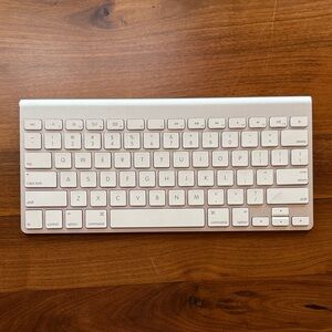 Wireless Apple Keyboard